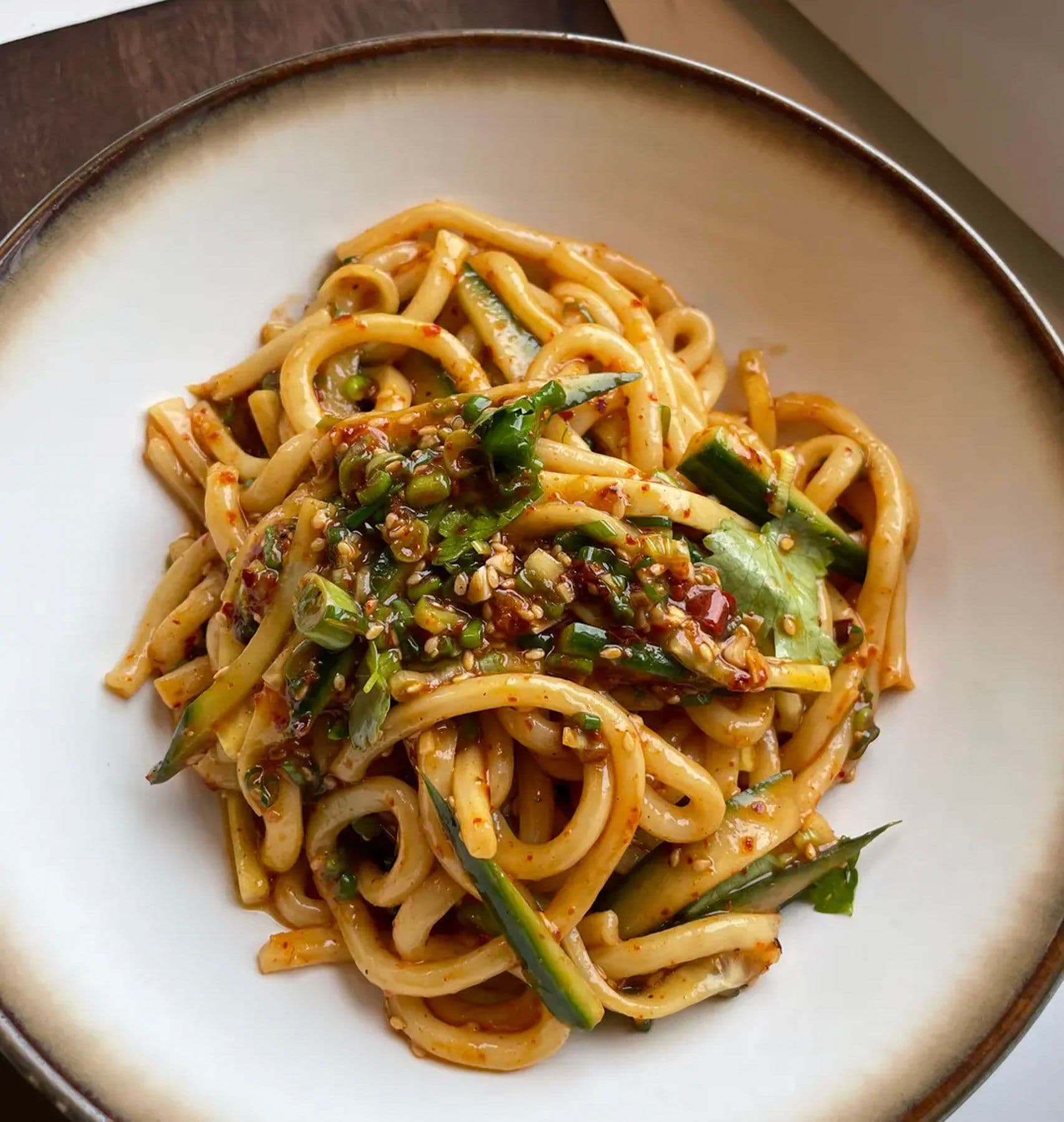 Udon nudlar i chiliolja