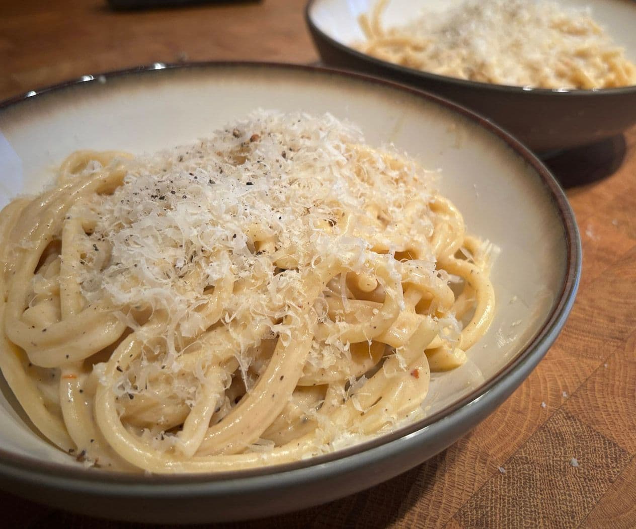 Cacio e pepe i skål
